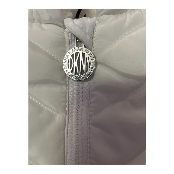 Dkny White Puffer Jacket With Silver Sequins Size 12 months - Picture 3 of 5